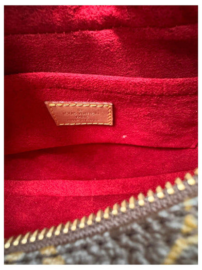 Vintage Louis Vuitton Croissant PM Shoulder Bag