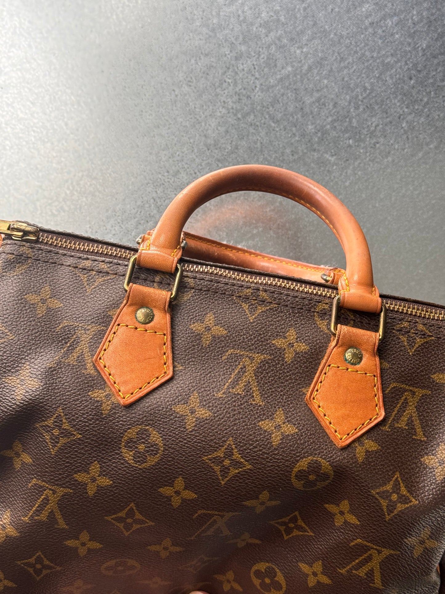 Vintage Louis Vuitton Speedy 25