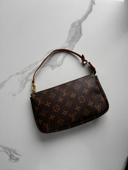 2000s Louis Vuitton Monogram Pochette Accessoires